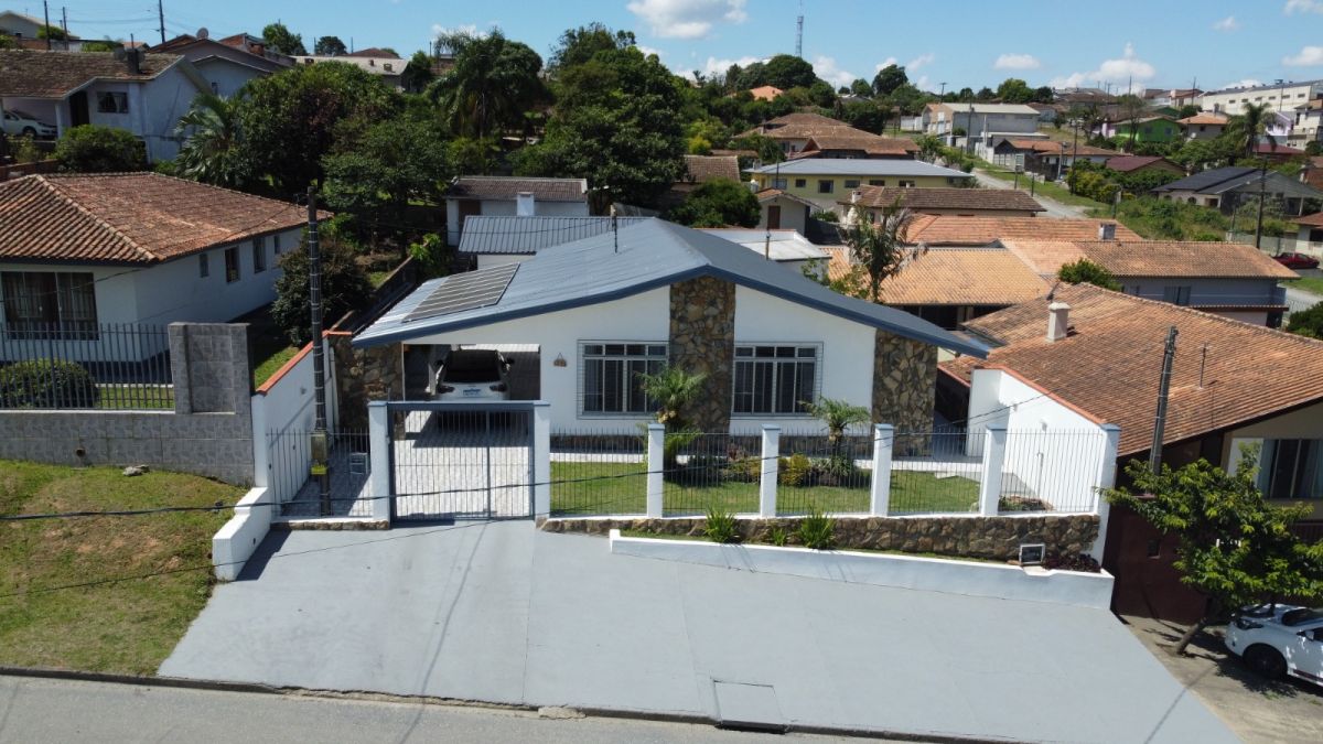 Imagem do A venda - Casa em Alvenaria com 150 m2 - Reformada Murada com Portão eletronico