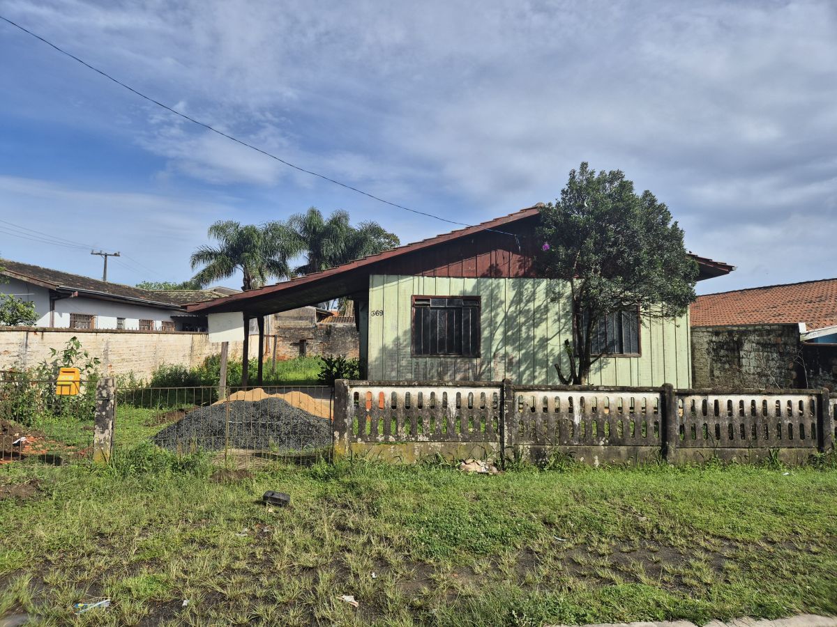 Imagem do A Venda Casa de madeira com 70 m2 - Rua Nazir Cordeiro - 369
